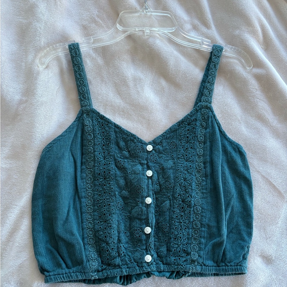 Crop top